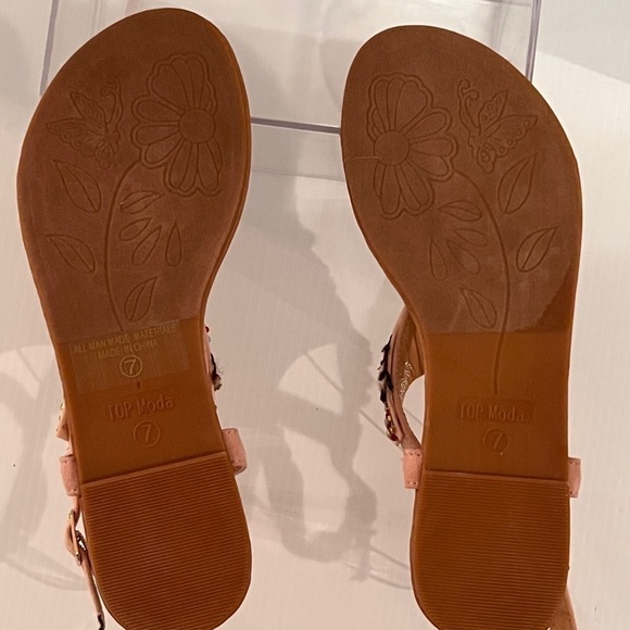 Top Moda Embellished sandals size 7  flops , thongs beaded flats - Picture 4 of 4